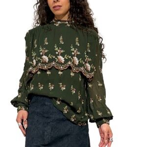 NWOT ZARA Prairie Cottagecore
Green Floral Embroidered Sheer
Blouse L